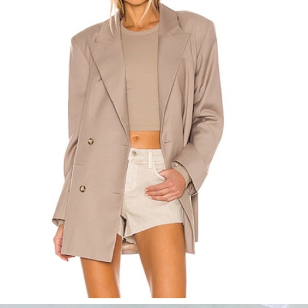 L’Agence Audrey Cut Off Denim Short in Biscuit, EUC, Size 28, MSRP $198 Fall